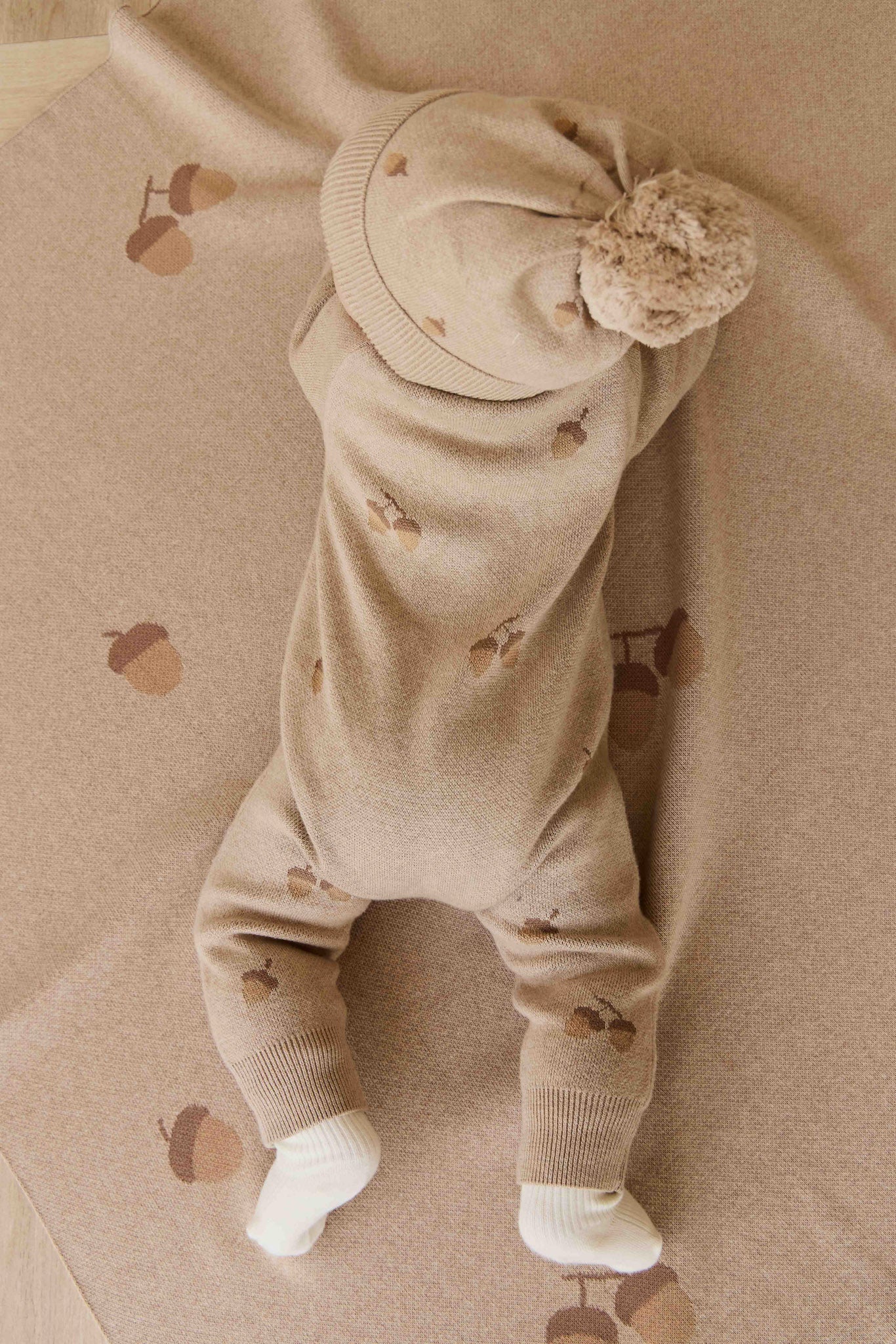 Easton Onepiece - Forest Acorns Cashew Marle