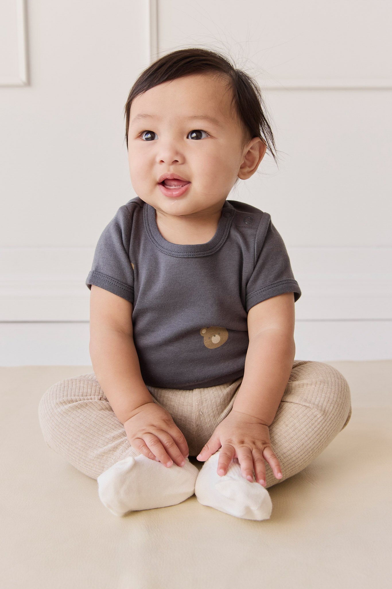 Organic Cotton Hudson Short Sleeve Bodysuit - Bobbie Bears Black Oyster