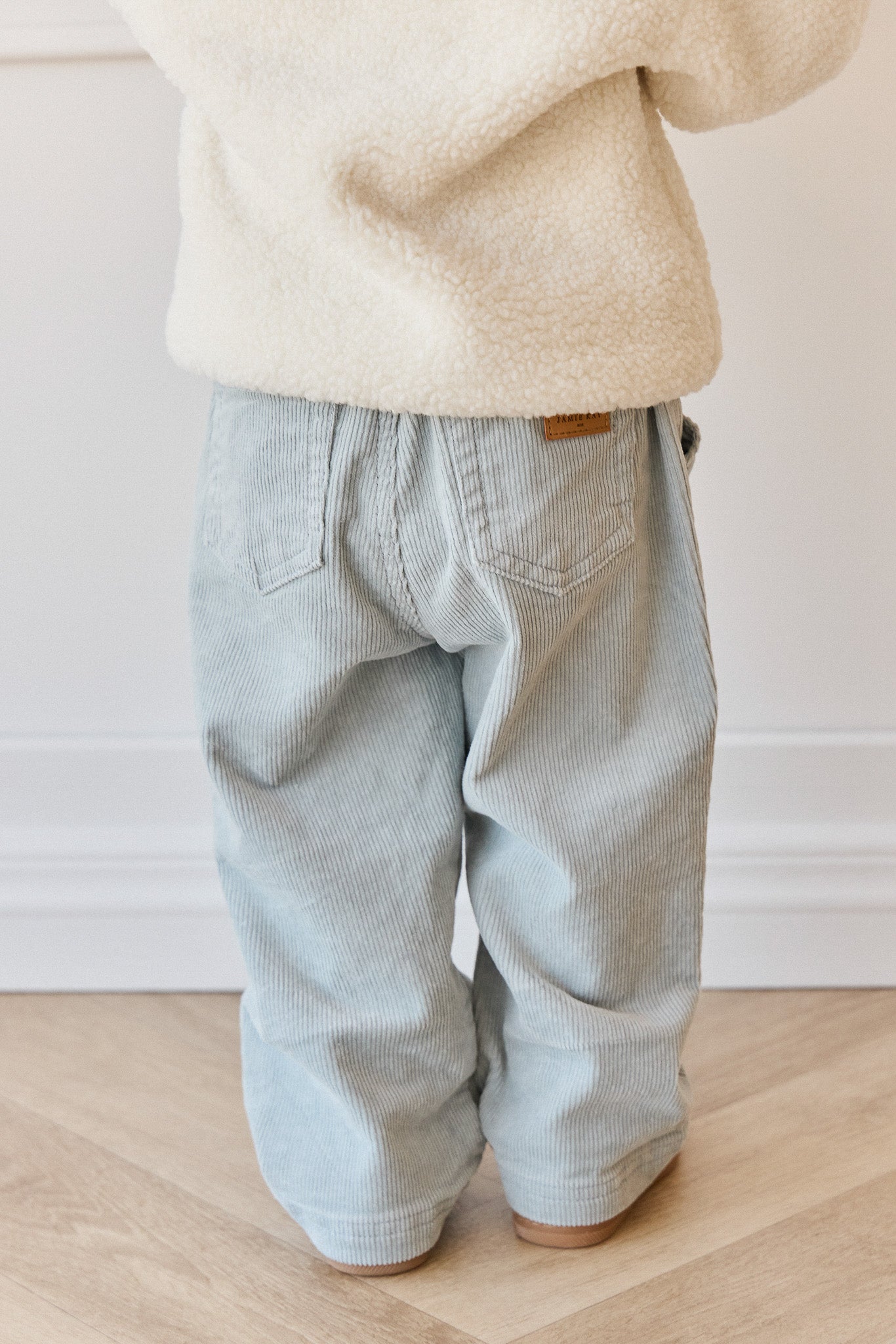 Romeo Pant - Coast