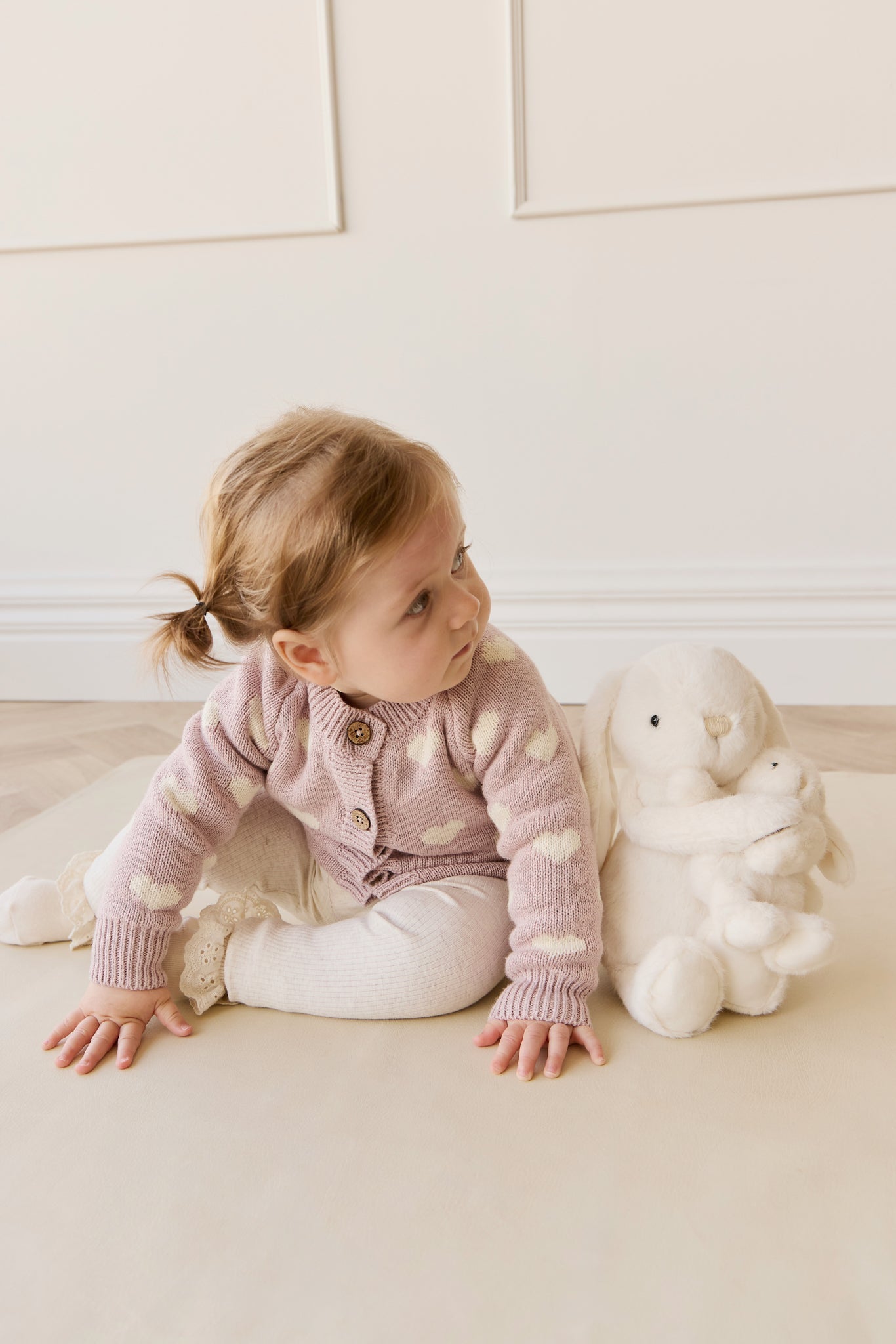 Snuggle Bunnies - Frankie the Hugging Bunny - Marshmallow